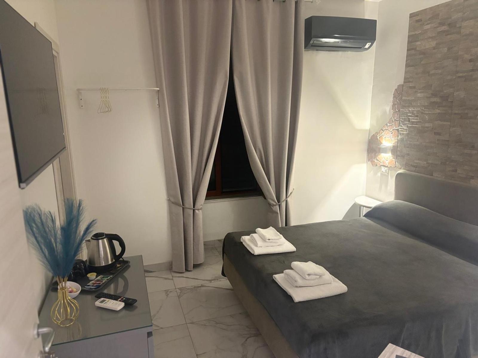 B&B Alla Stazione 나폴리 외부 사진